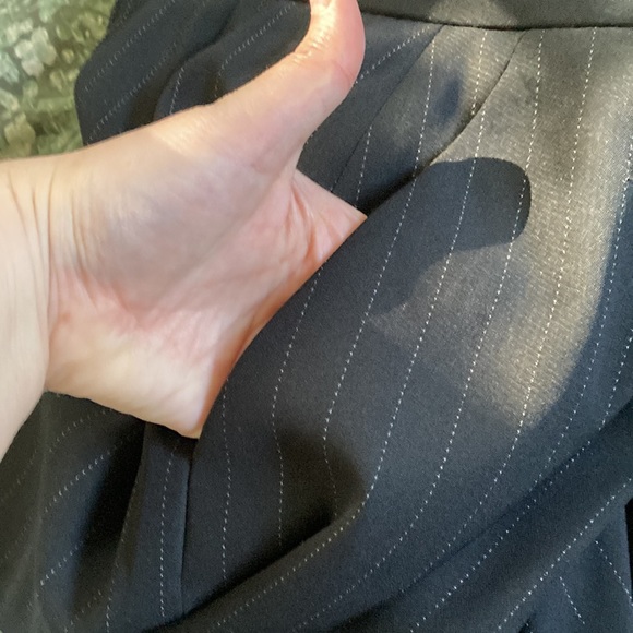 Anne Taylor Women’s Business Suit - Picture 7 of 7